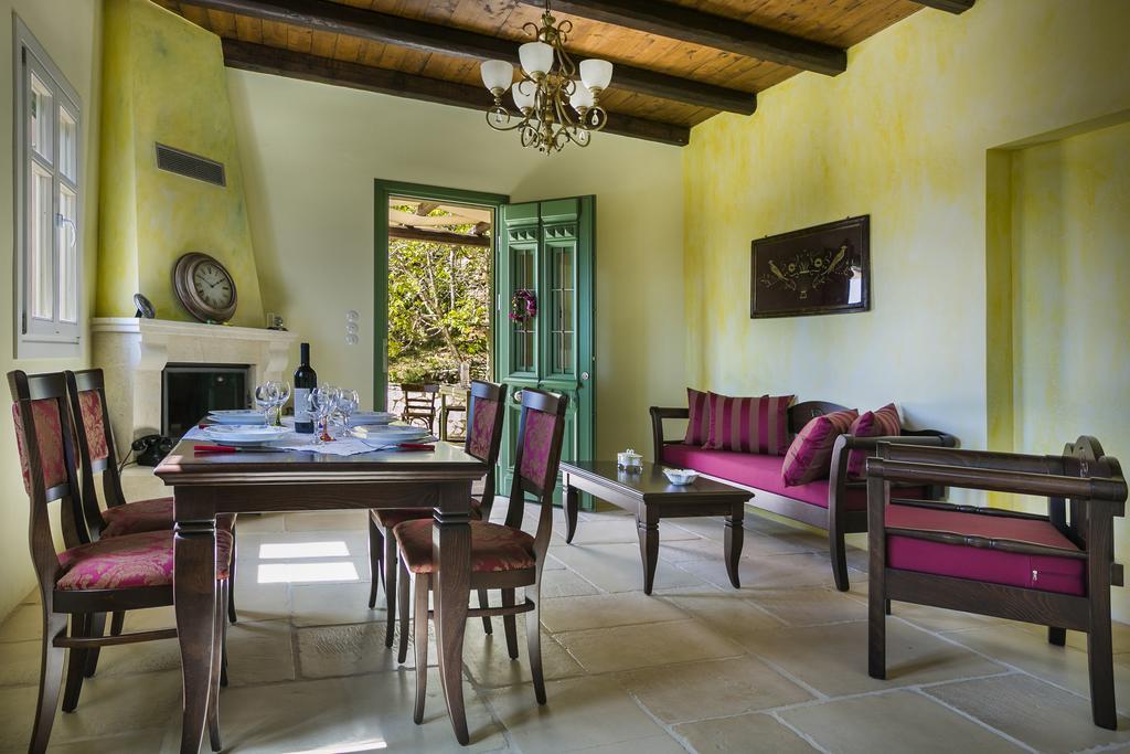 Country Villa Athéras Buitenkant foto